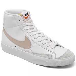 Nike Women’s Blazer Mid 77 Casual Sneakers in White Pink Oxford Size 7.5